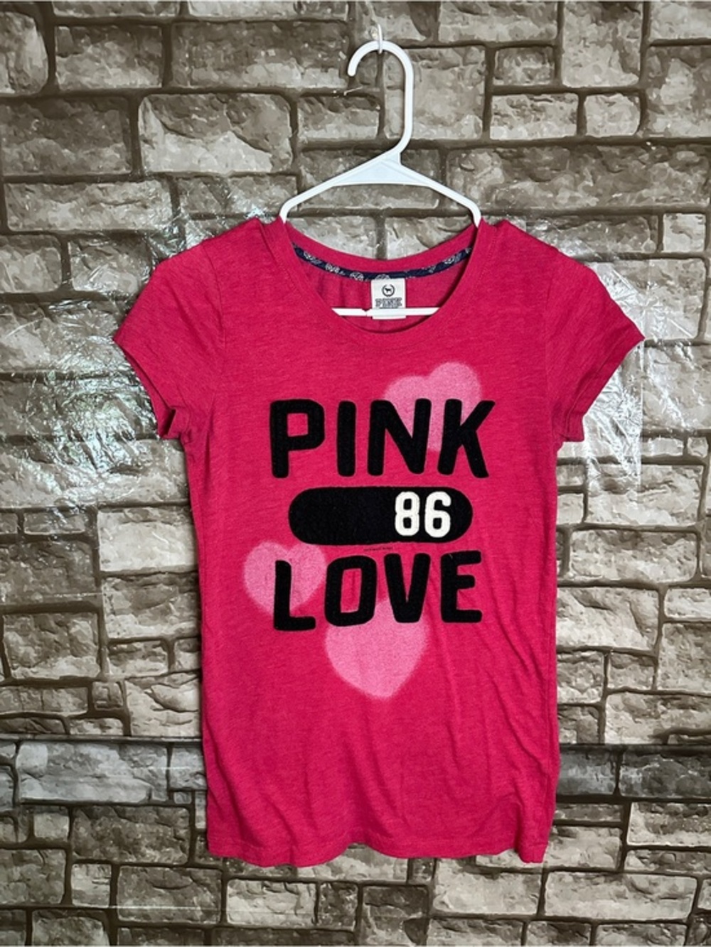 Vintage Y2K Victoria’s Secret Pink Hot Pink Patch Graphic Tee Size small
